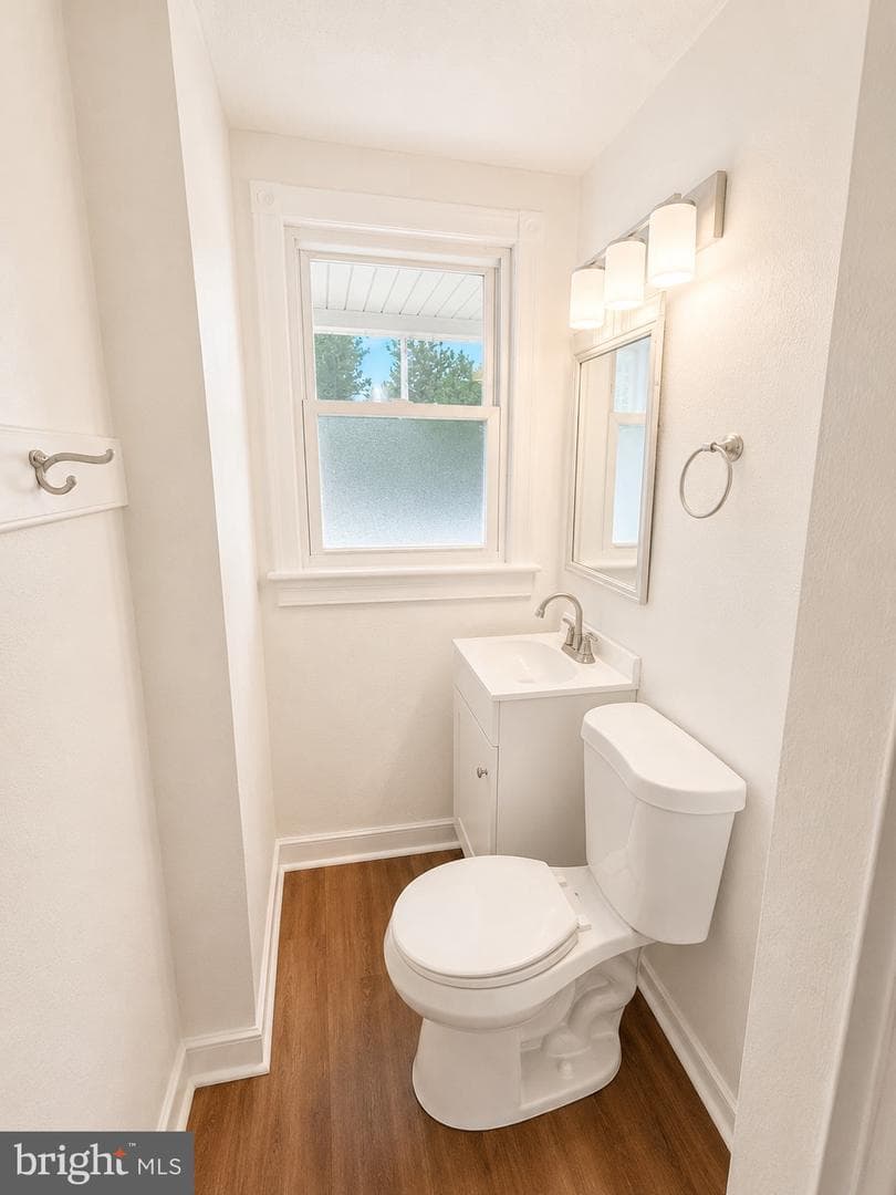 914 Salem Avenue photo 13