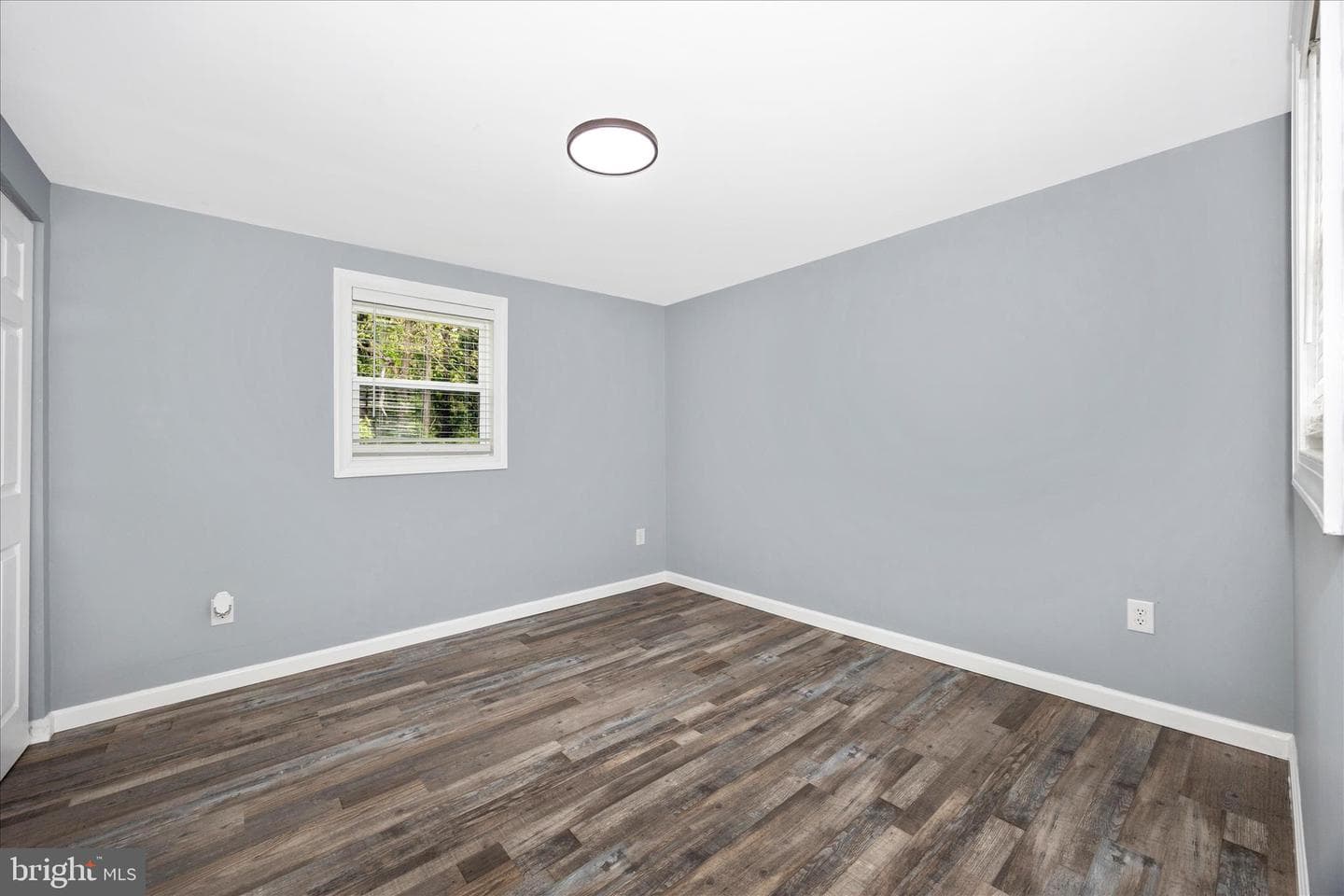 15442 Falling Waters Road photo 17