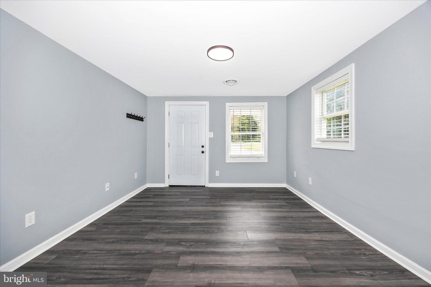 15442 Falling Waters Road photo 4