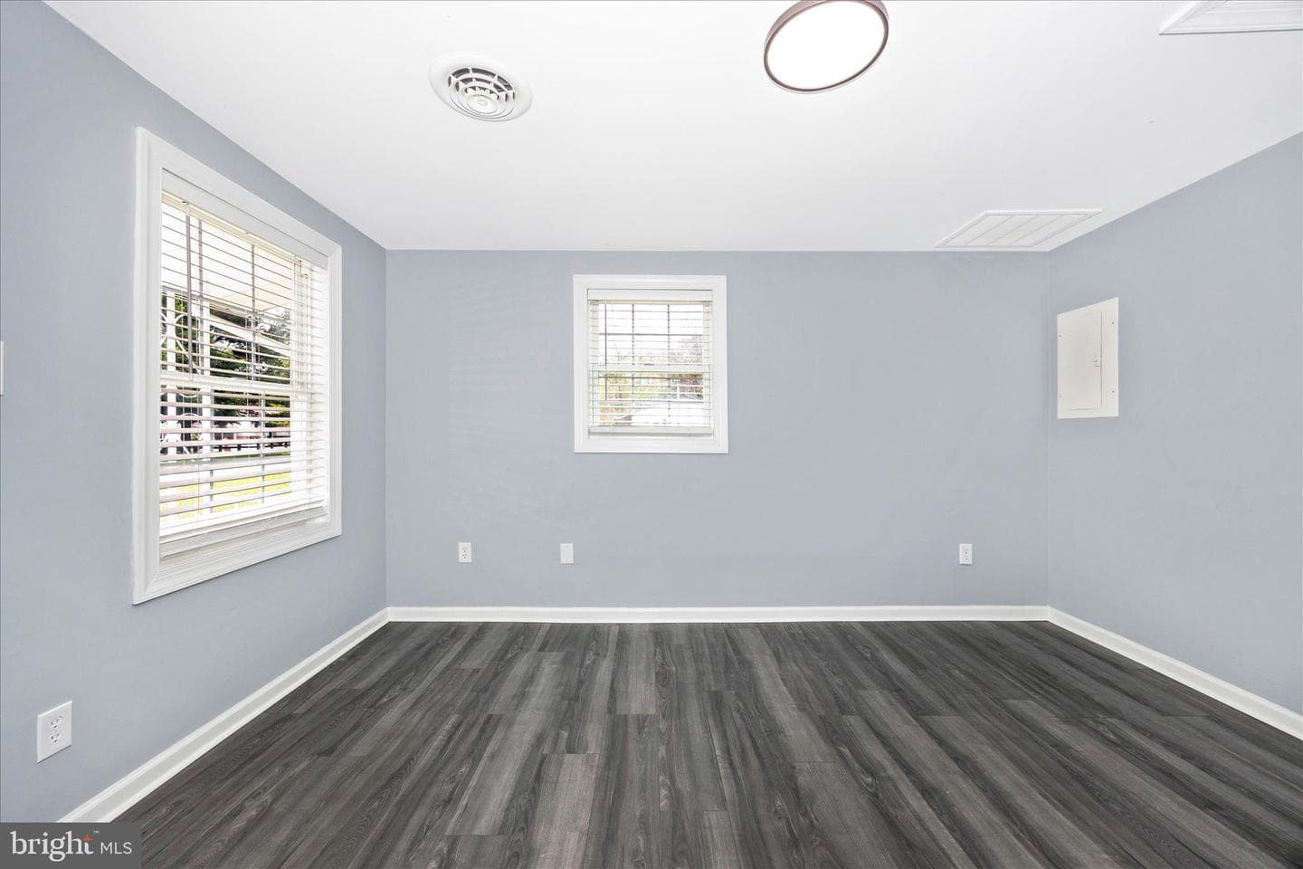 15442 Falling Waters Road photo 9