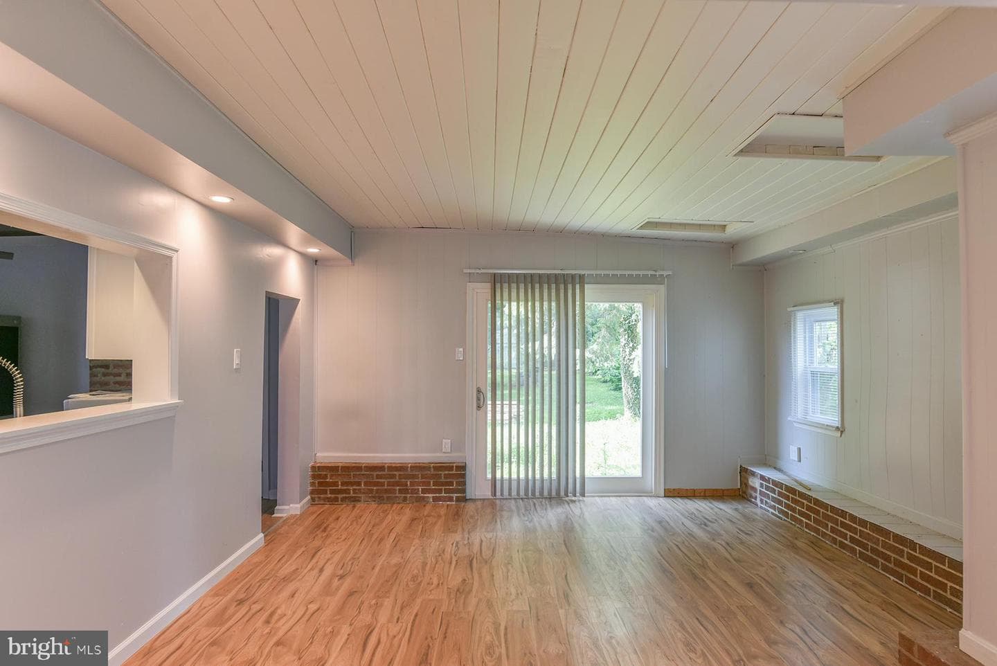 338 Liberty Street photo 8