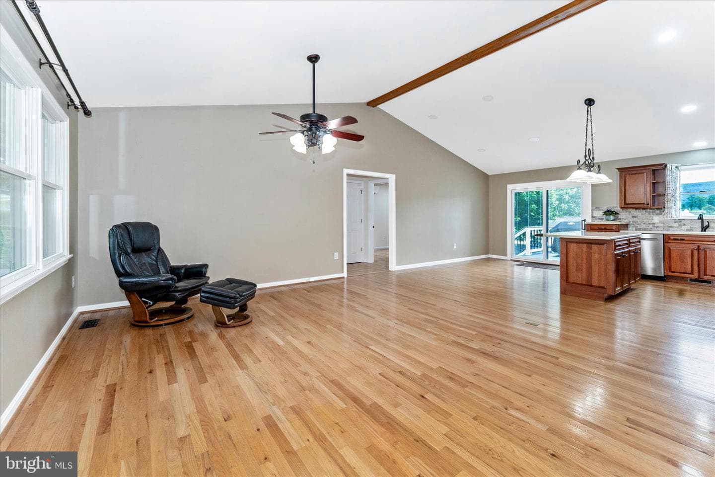 31 Amanda Drive photo 6