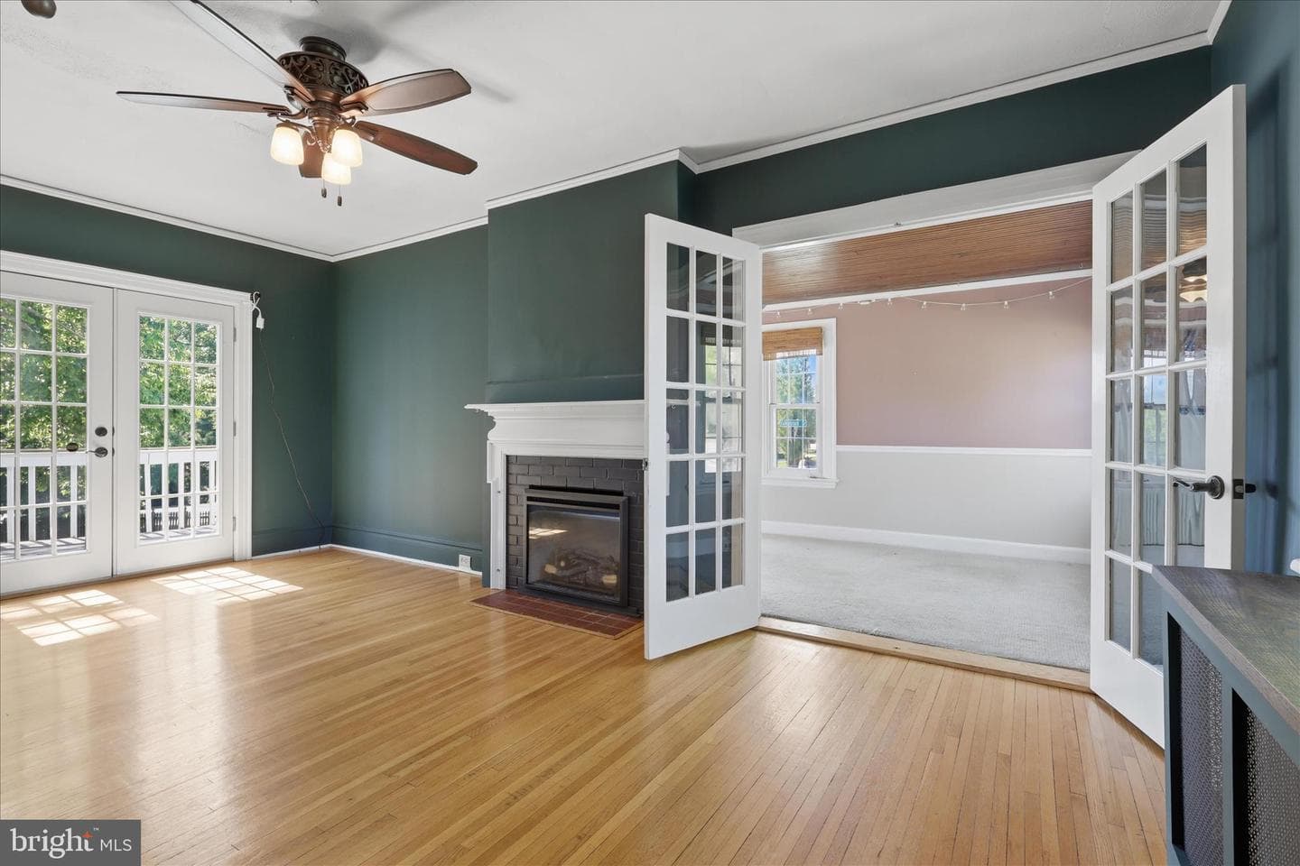 200 E Irvin Avenue photo 12