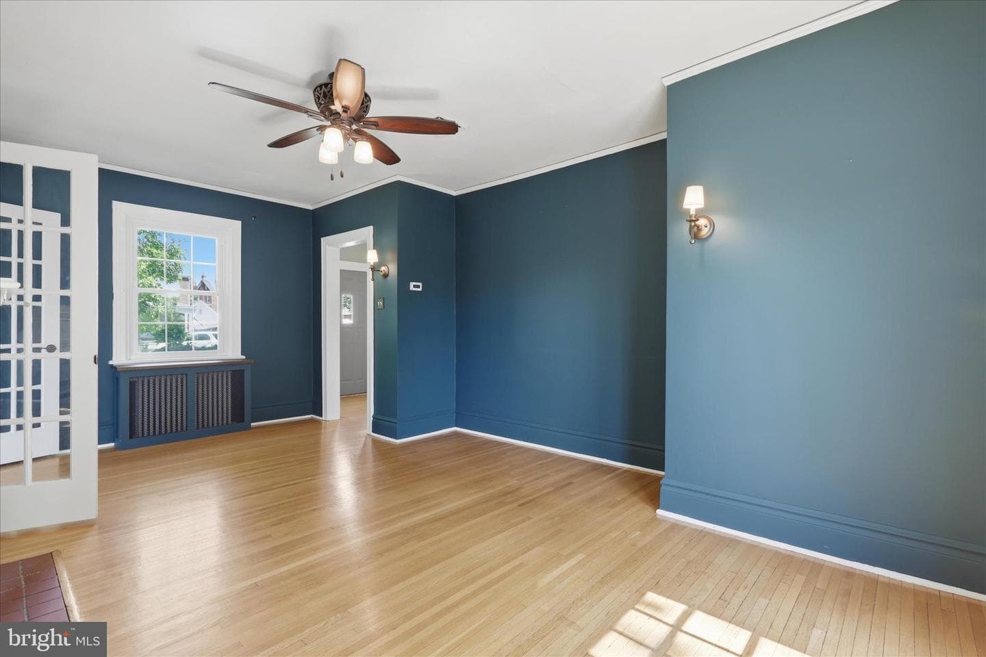 200 E Irvin Avenue photo 14