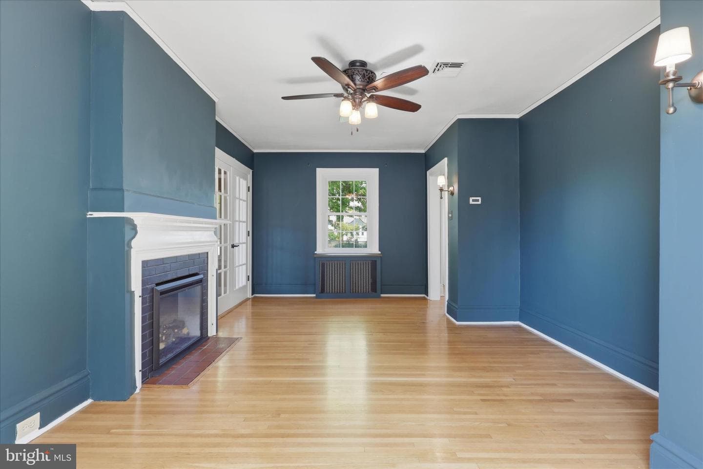 200 E Irvin Avenue photo 15