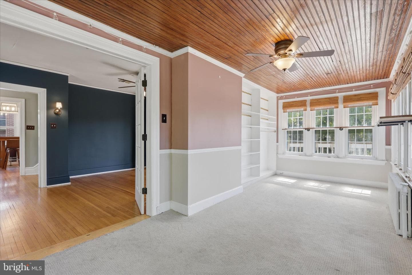 200 E Irvin Avenue photo 17