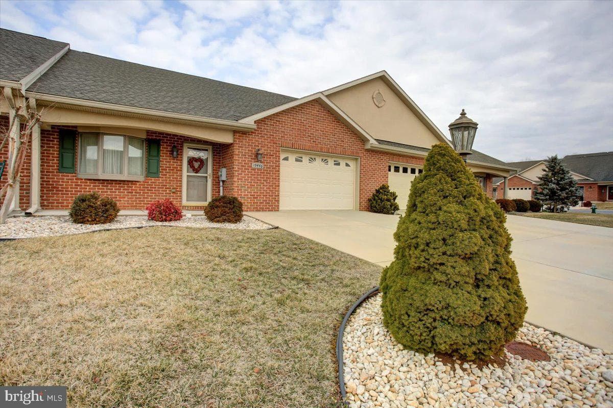 19446 Sapphire Drive photo 3