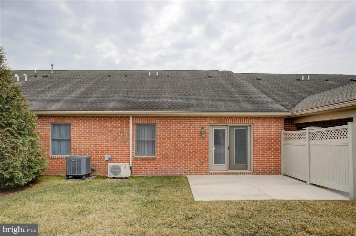 19446 Sapphire Drive photo 34