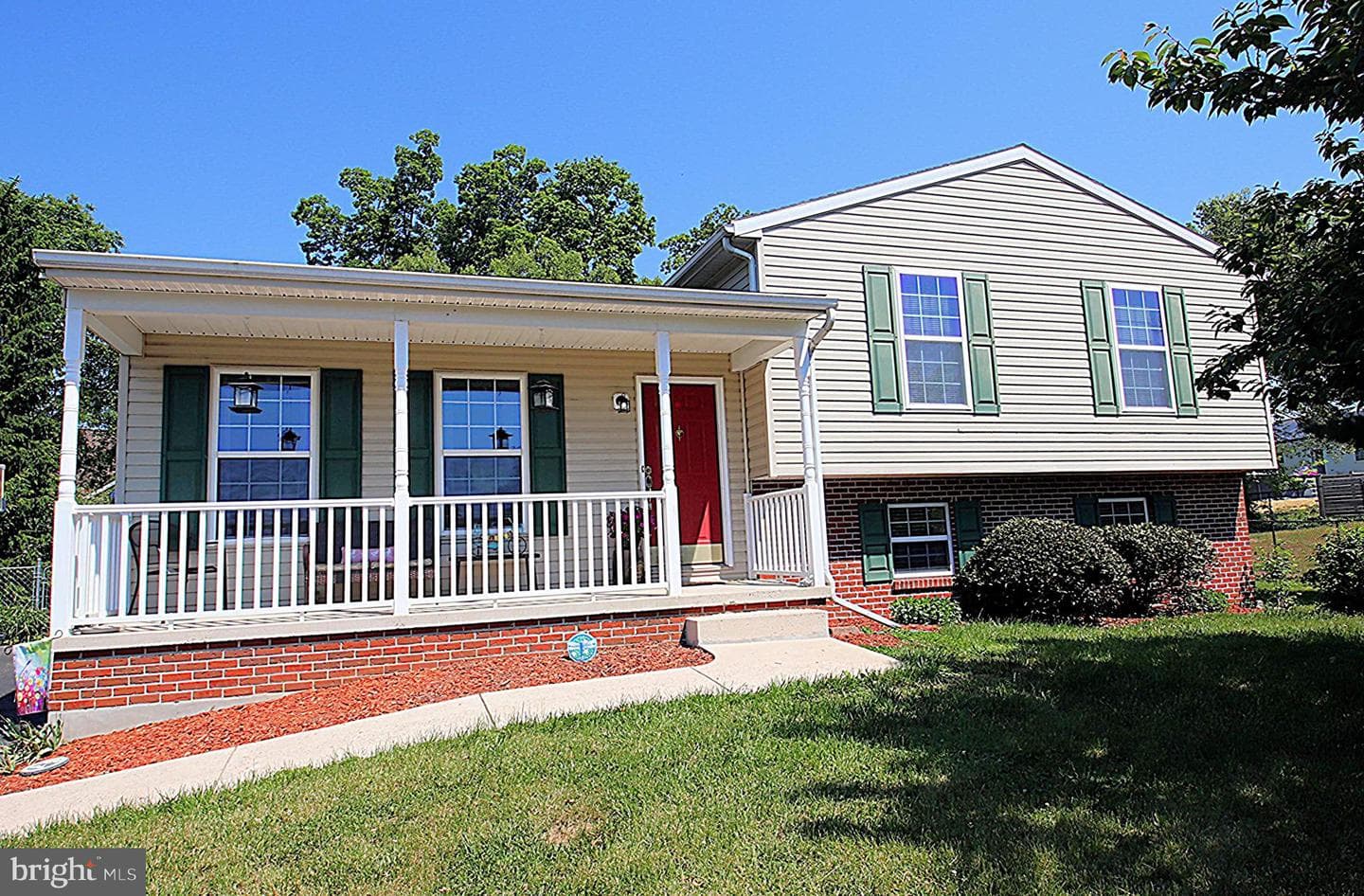 16903 Hampshire Drive, Williamsport