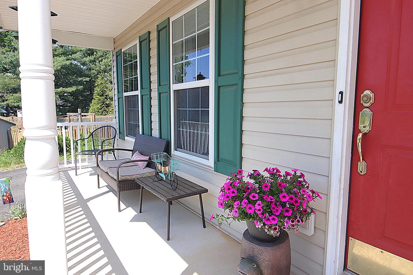 16903 Hampshire Drive photo 4