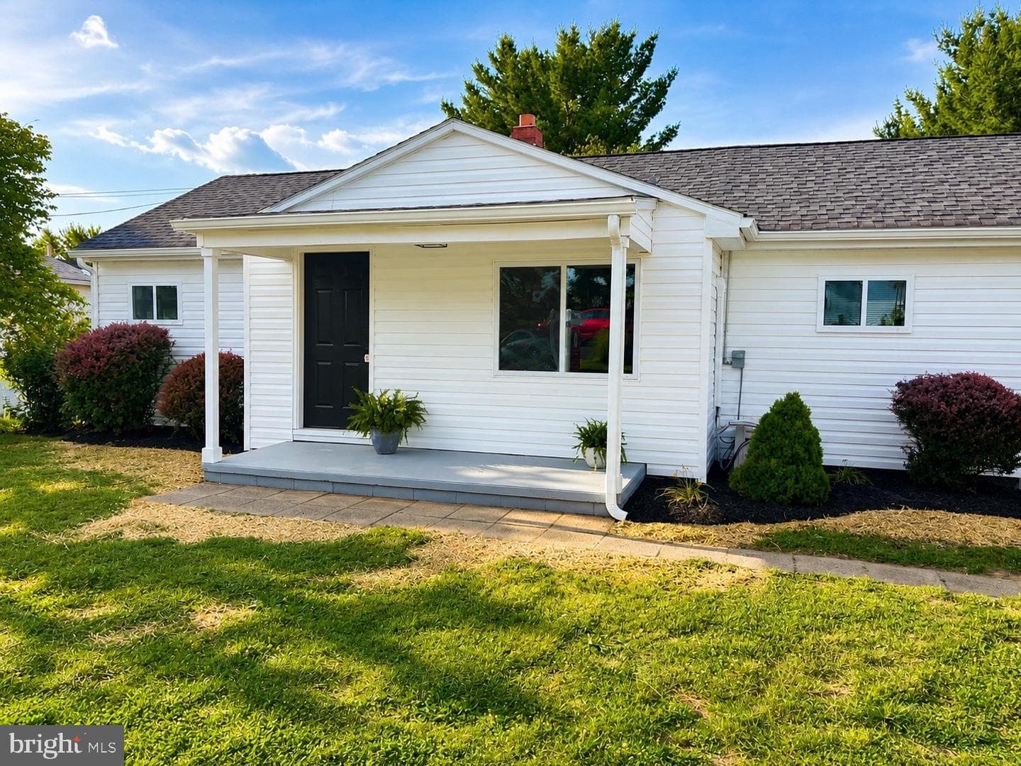 17110 Miner Avenue photo 11