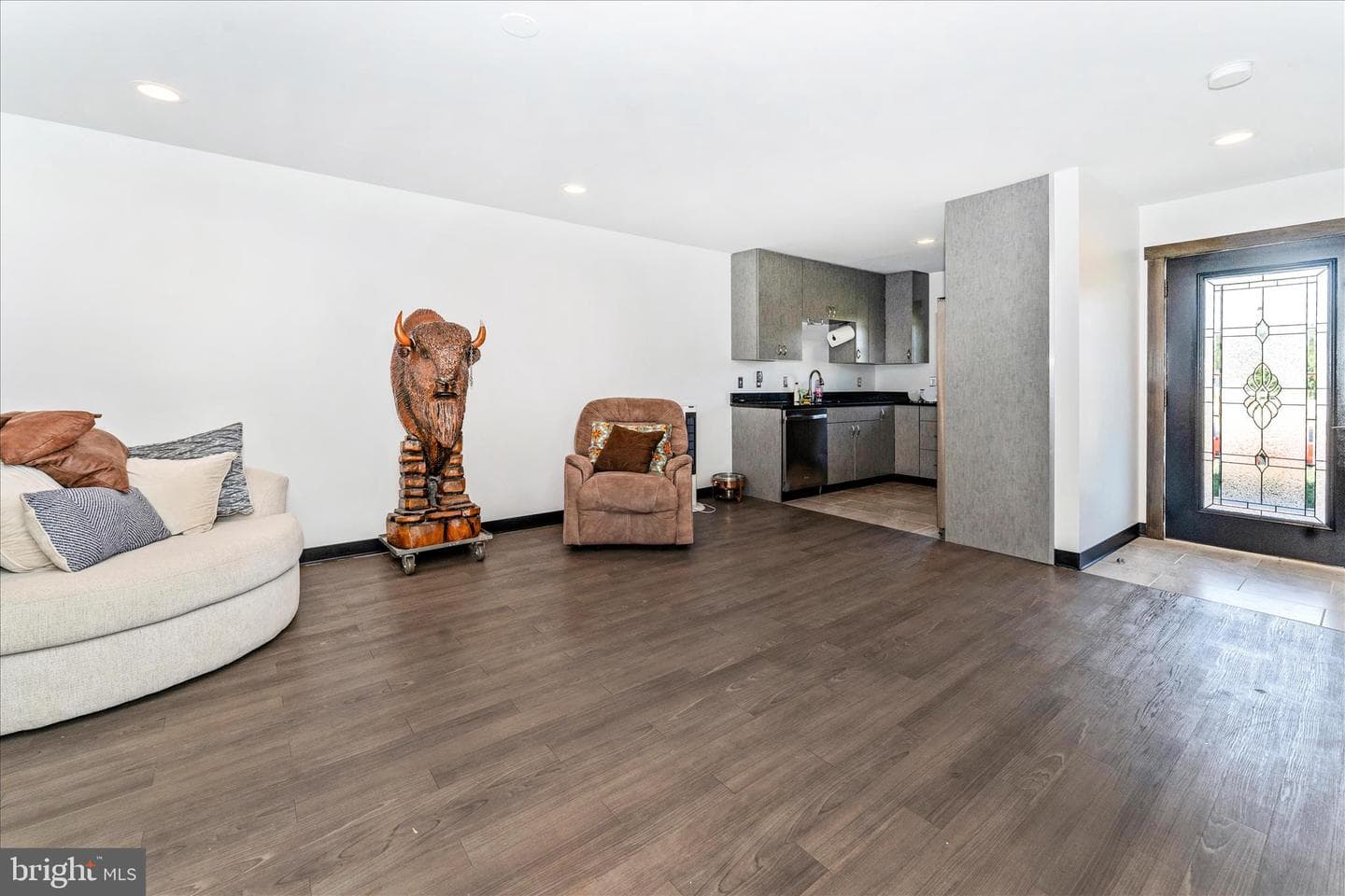 11803 Dorchester Court photo 4