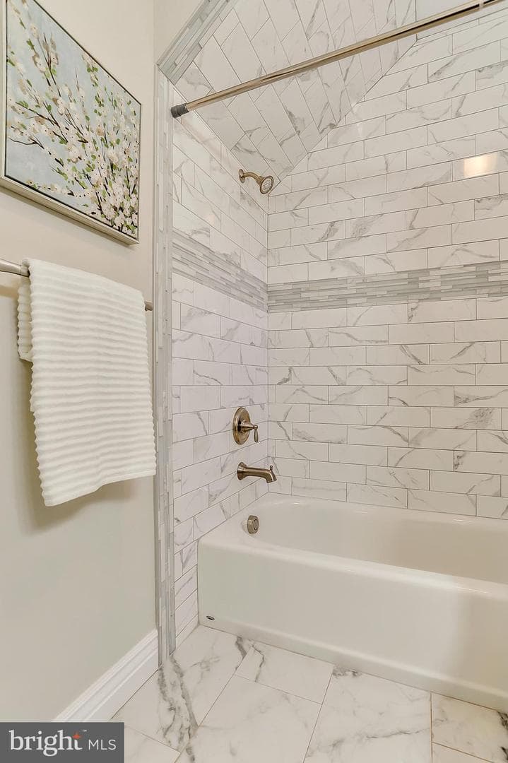 37 S Prospect St # 105 photo 18