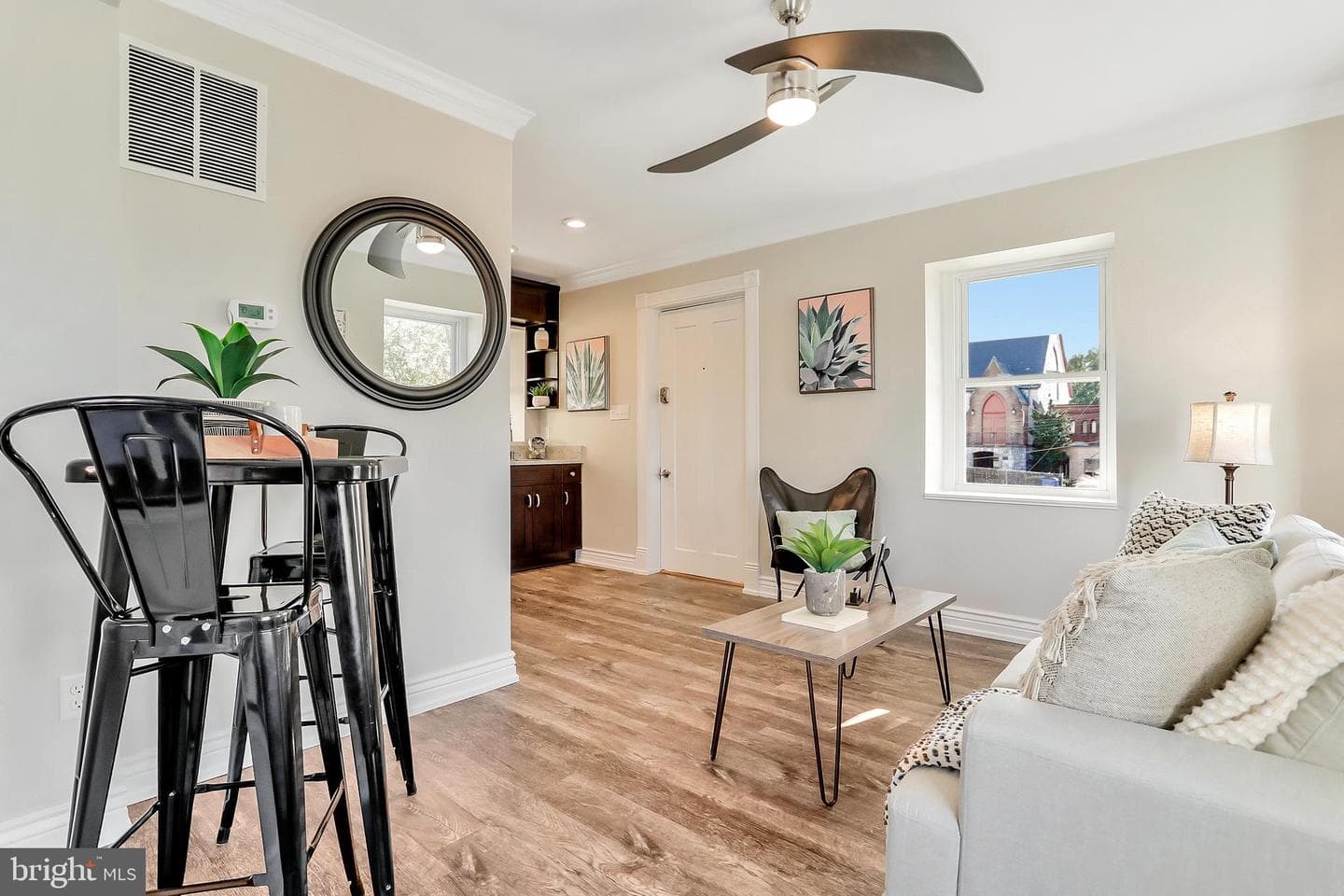37 S Prospect St # 105 photo 4