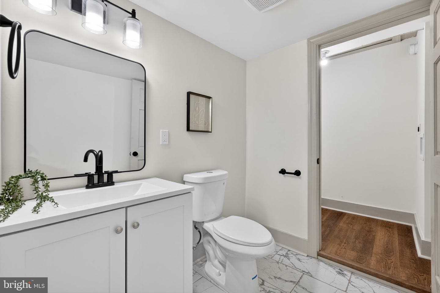 105 N Mechanic Street photo 18