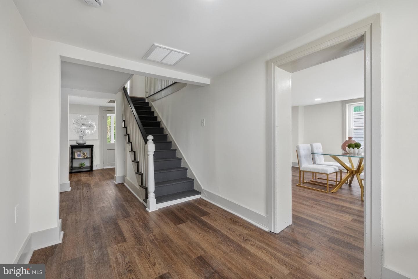 105 N Mechanic Street photo 2