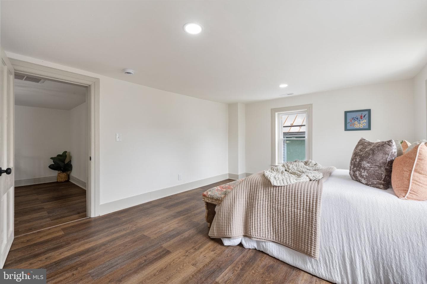 105 N Mechanic Street photo 25
