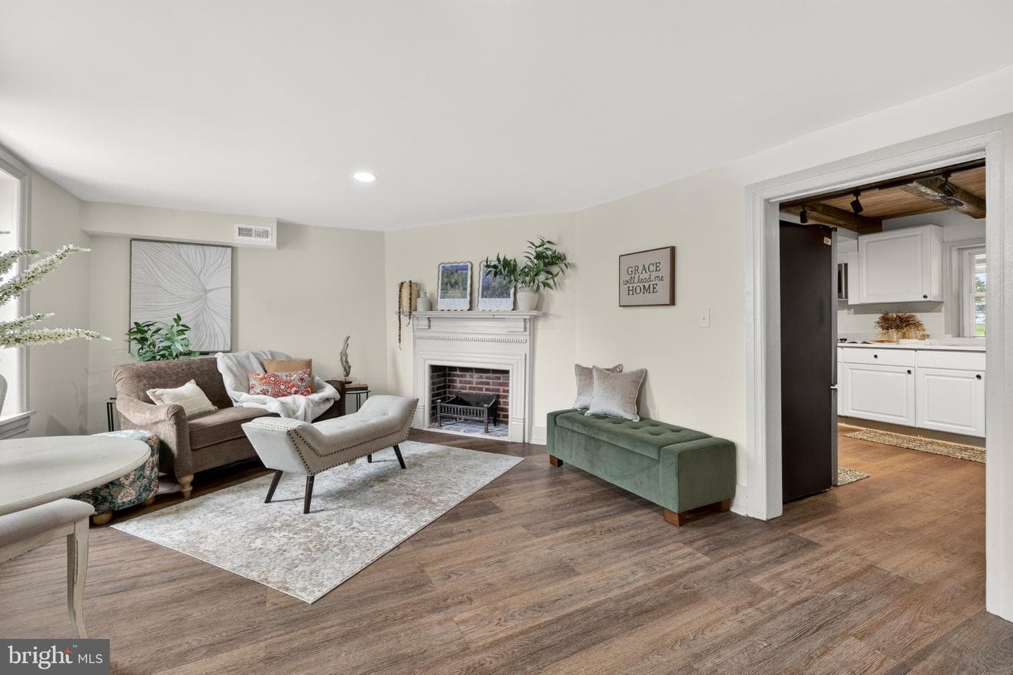 105 N Mechanic Street photo 3