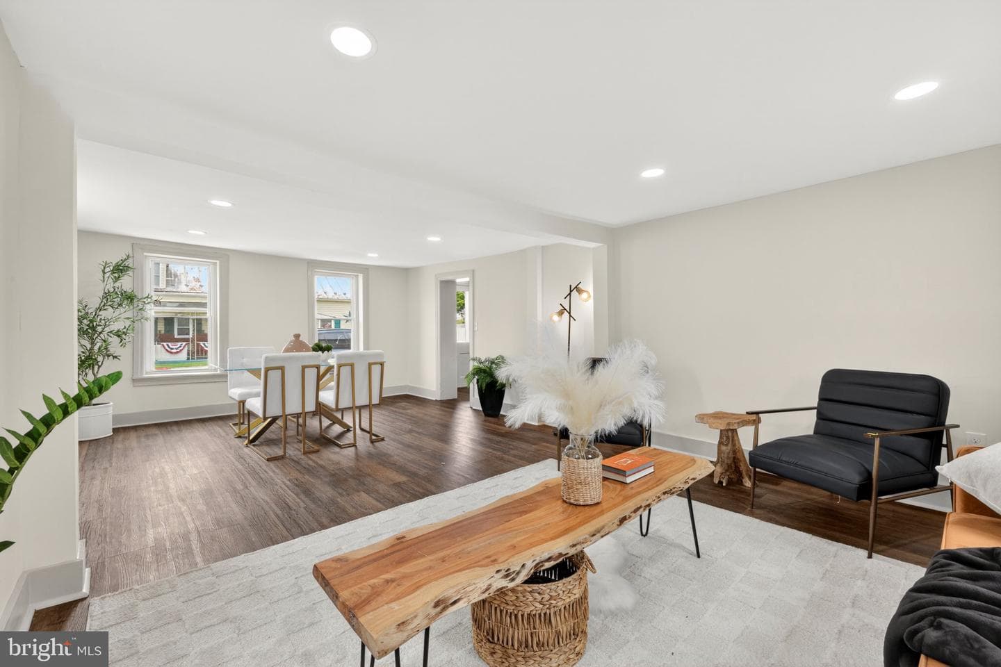 105 N Mechanic Street photo 5