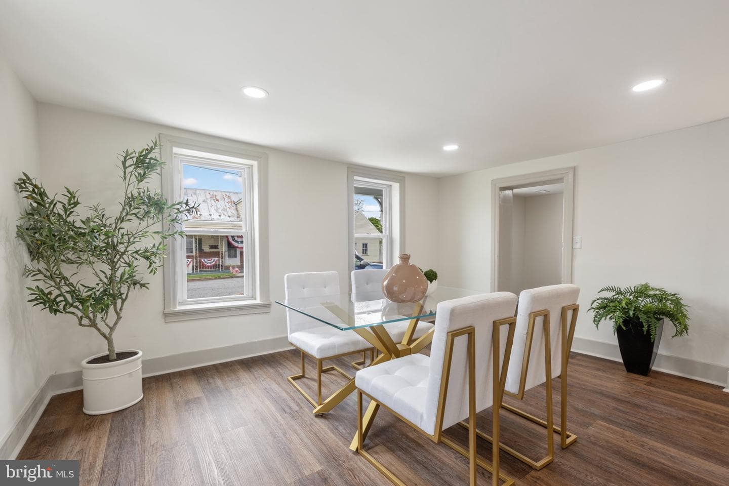 105 N Mechanic Street photo 8