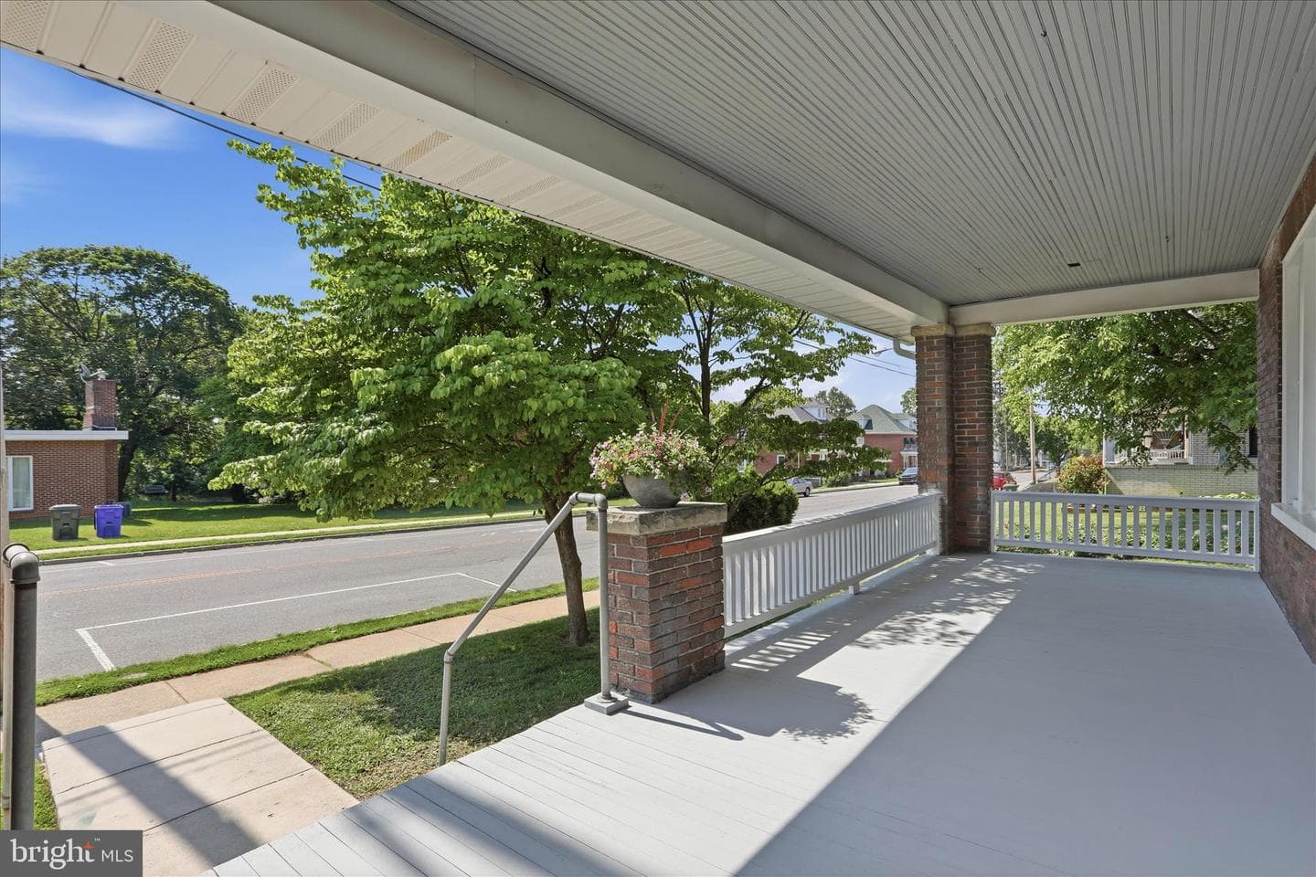 819 Summit Avenue photo 49