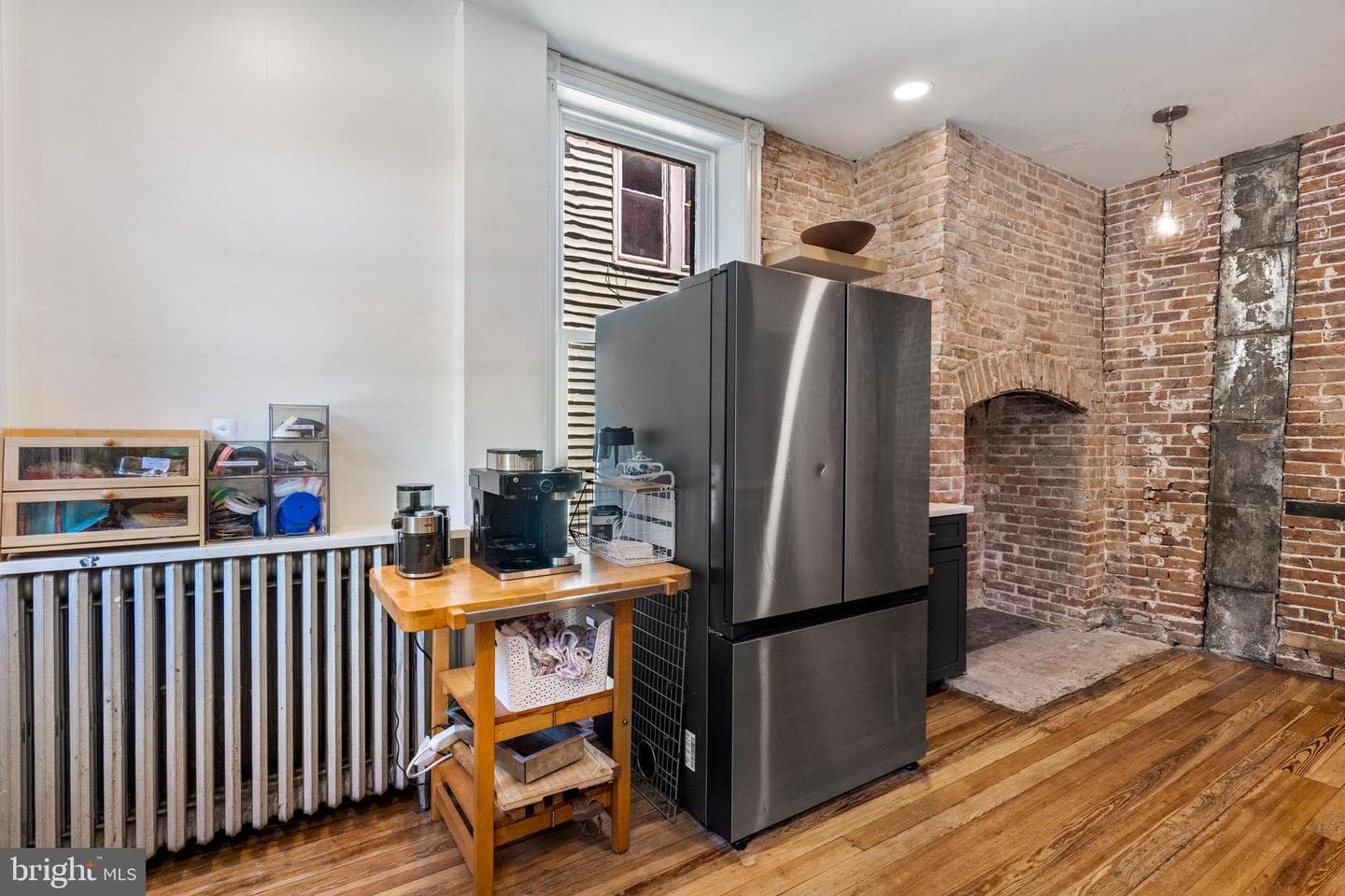 525 N Locust Street photo 17