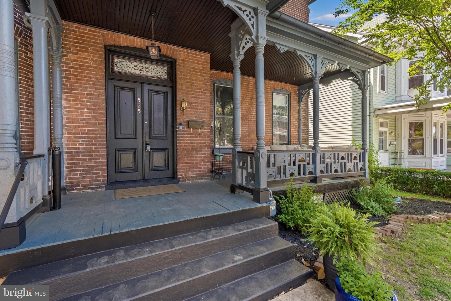 525 N Locust Street photo 3