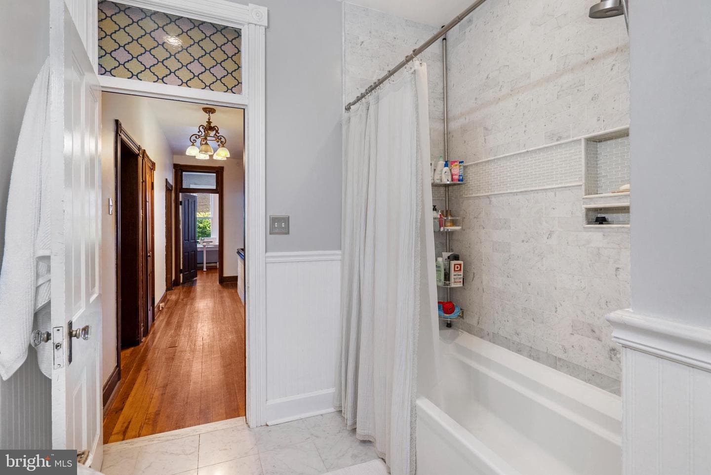 525 N Locust Street photo 30
