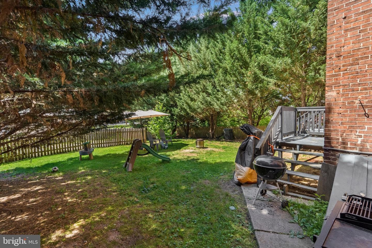 525 N Locust Street photo 38