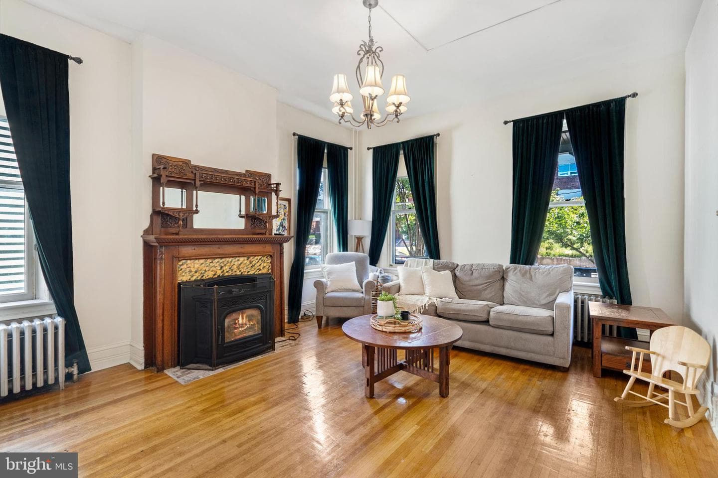 525 N Locust Street photo 6