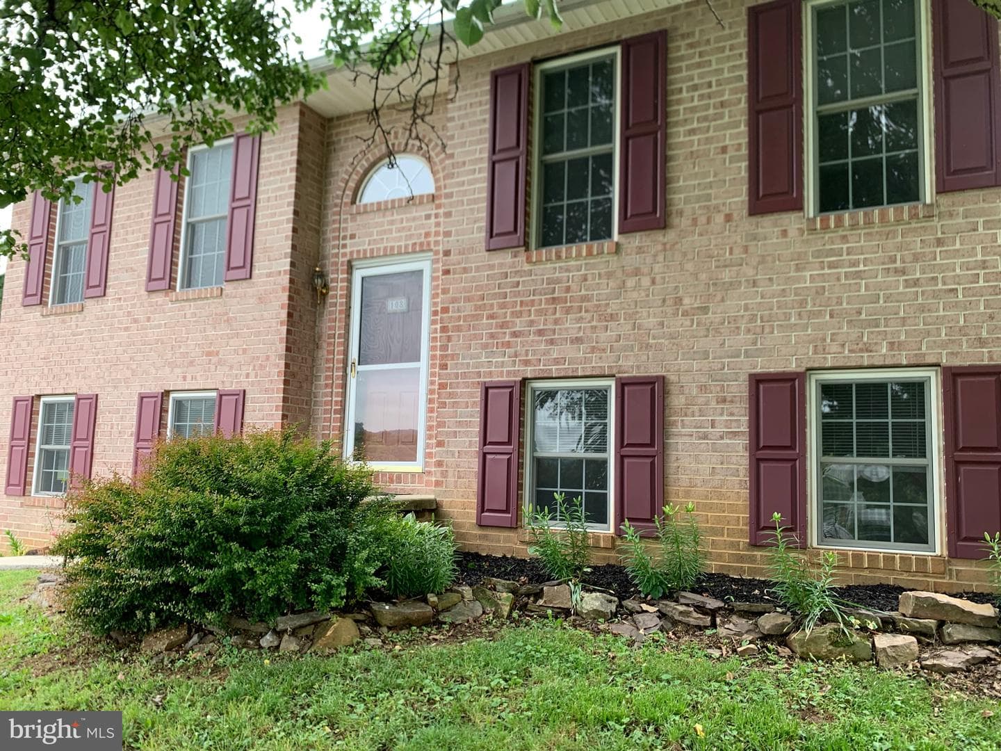108 Gabriel Court photo 2
