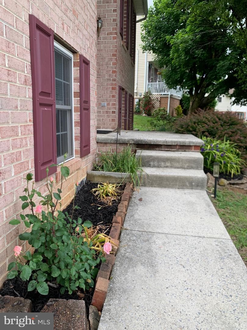 108 Gabriel Court photo 7