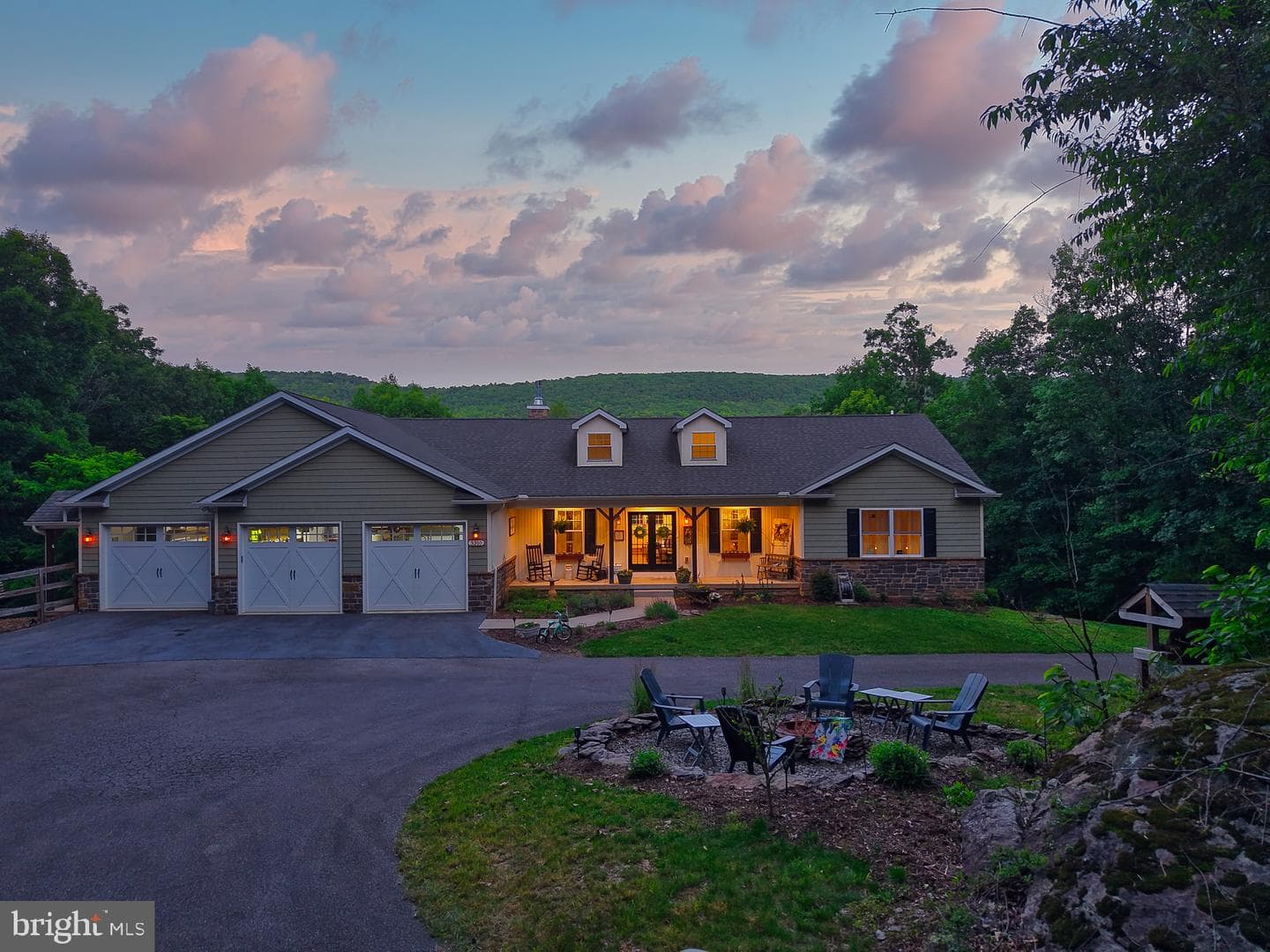 3310 Hawks Hill Ln photo 5