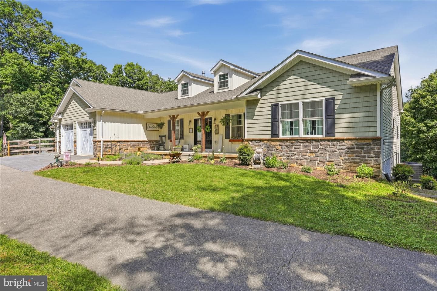3310 Hawks Hill Ln photo 6