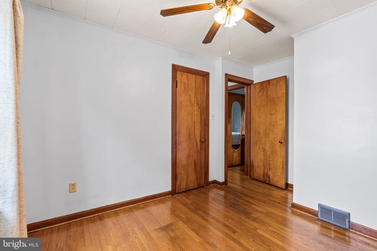 1103 Moller Avenue photo 25