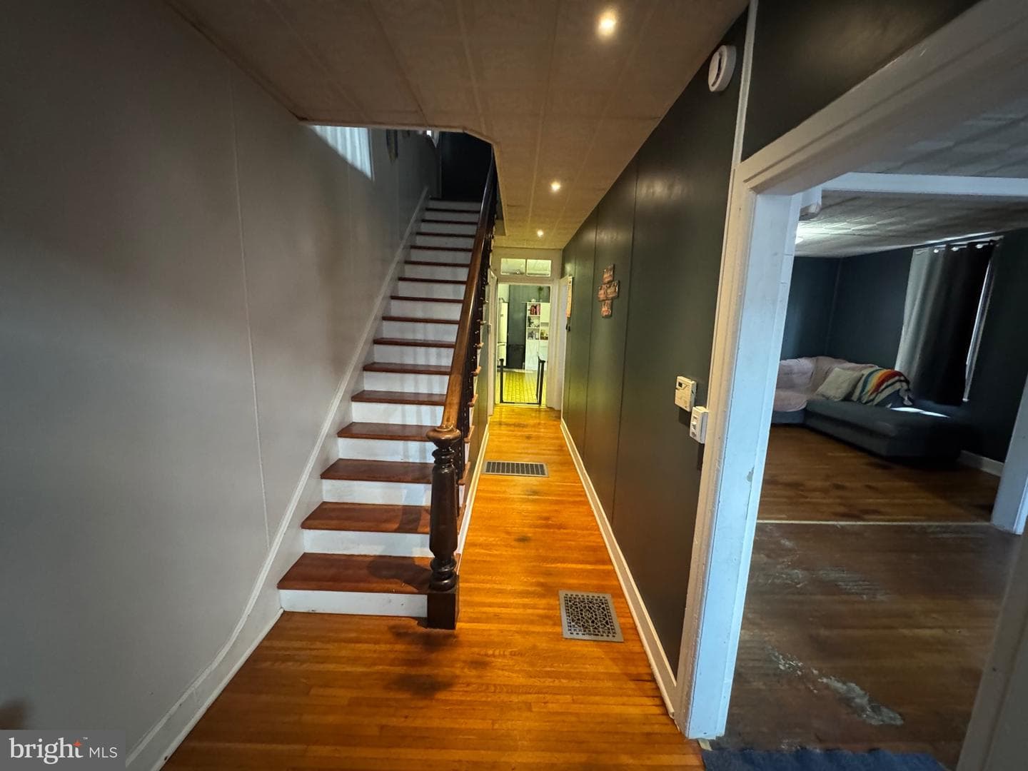 54 Randolph Ave photo 3