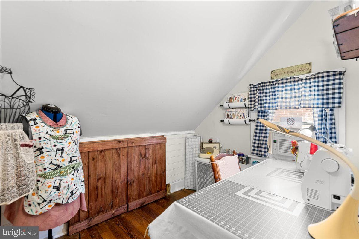 1007 Potomac Avenue photo 36