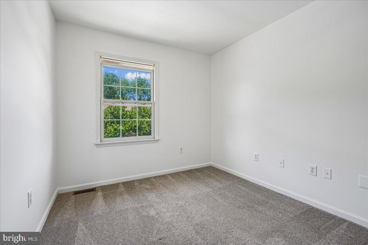 1323 Lindsay Lane photo 18