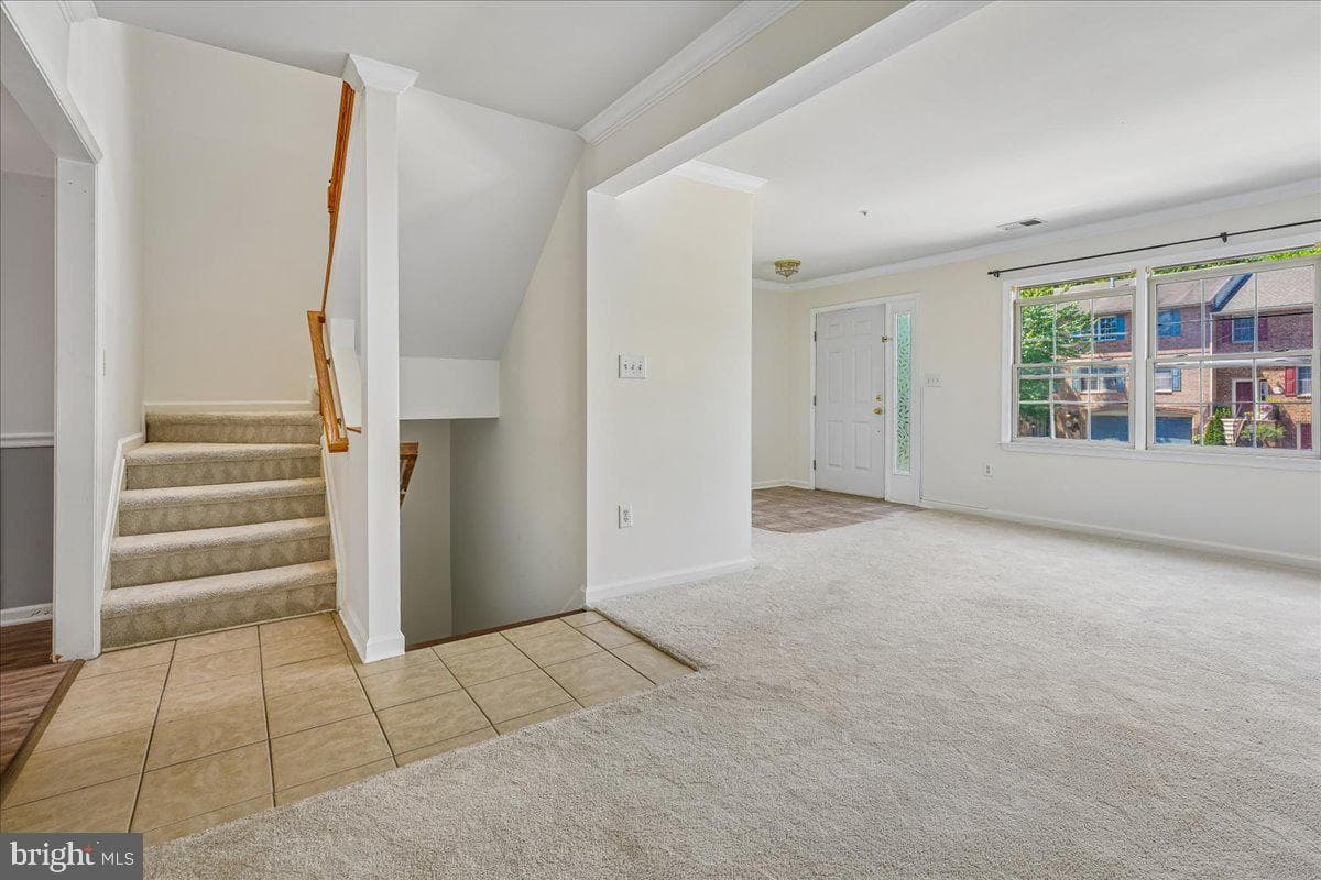 1323 Lindsay Lane photo 8