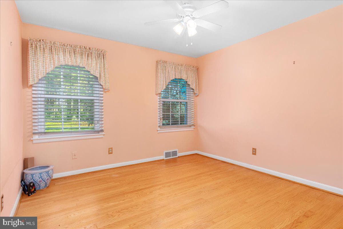 19022 Cherry Tree Drive photo 32