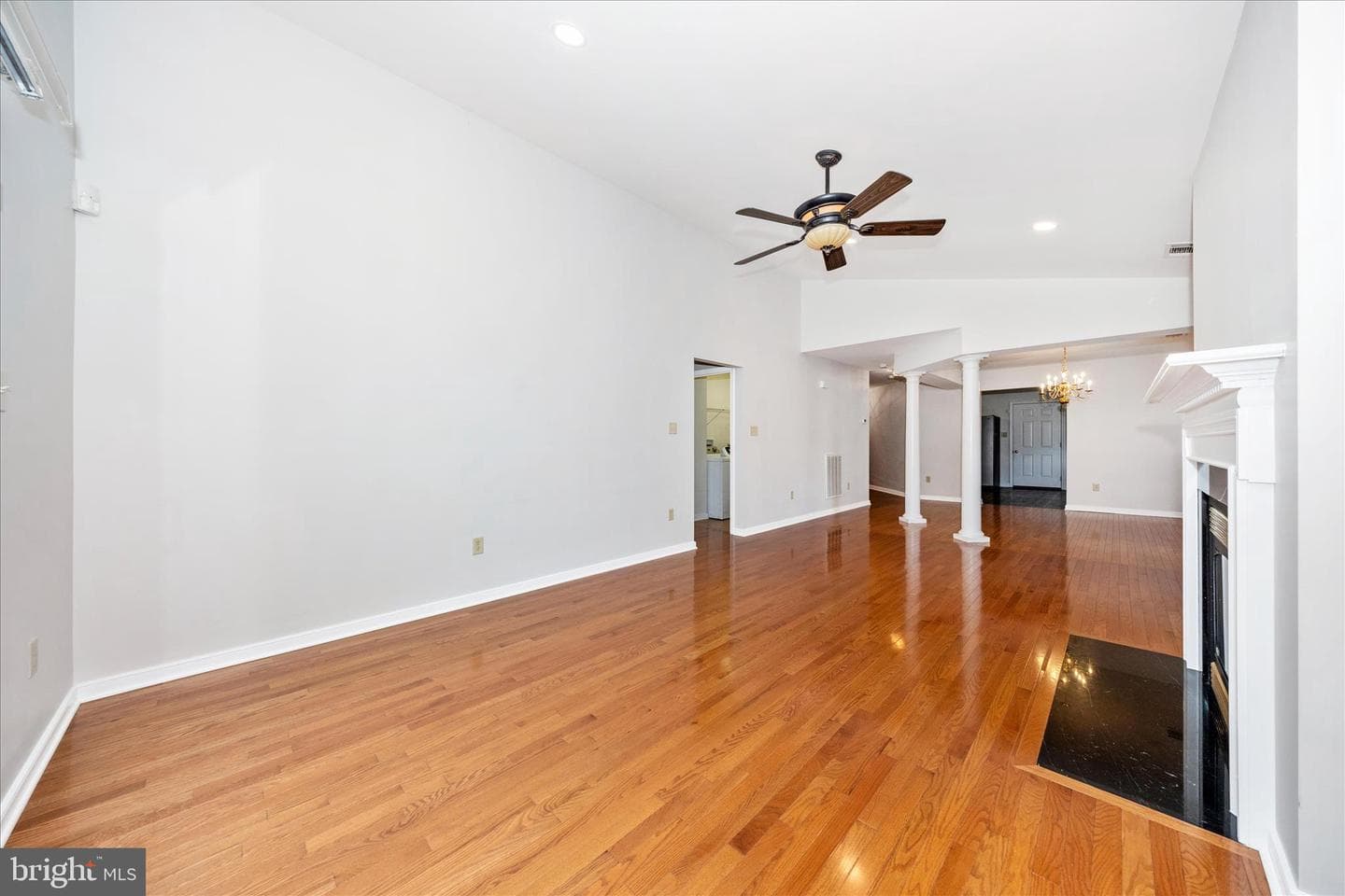 17817 Sherman Avenue photo 11