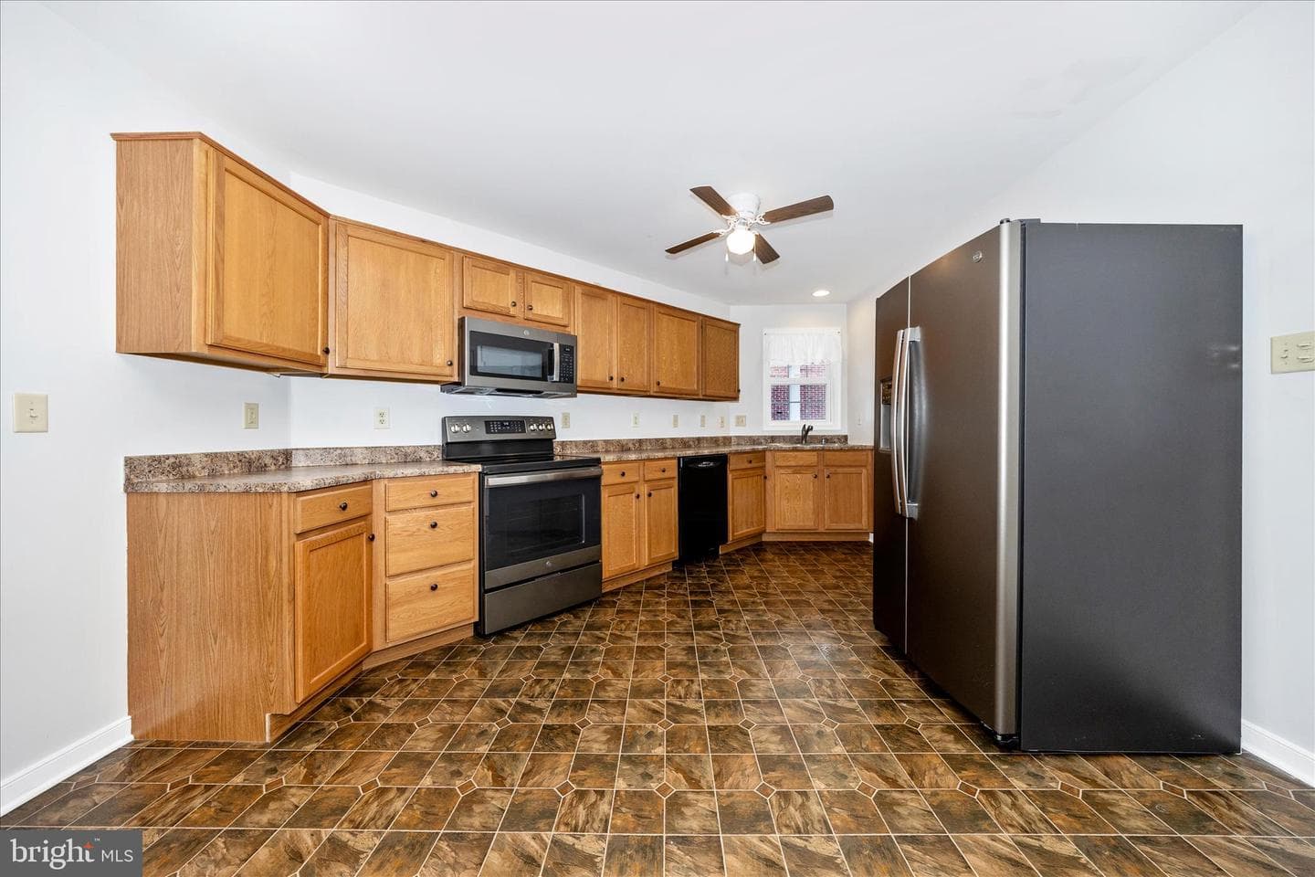 17817 Sherman Avenue photo 20