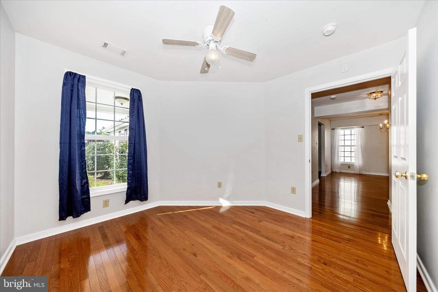 17817 Sherman Avenue photo 36