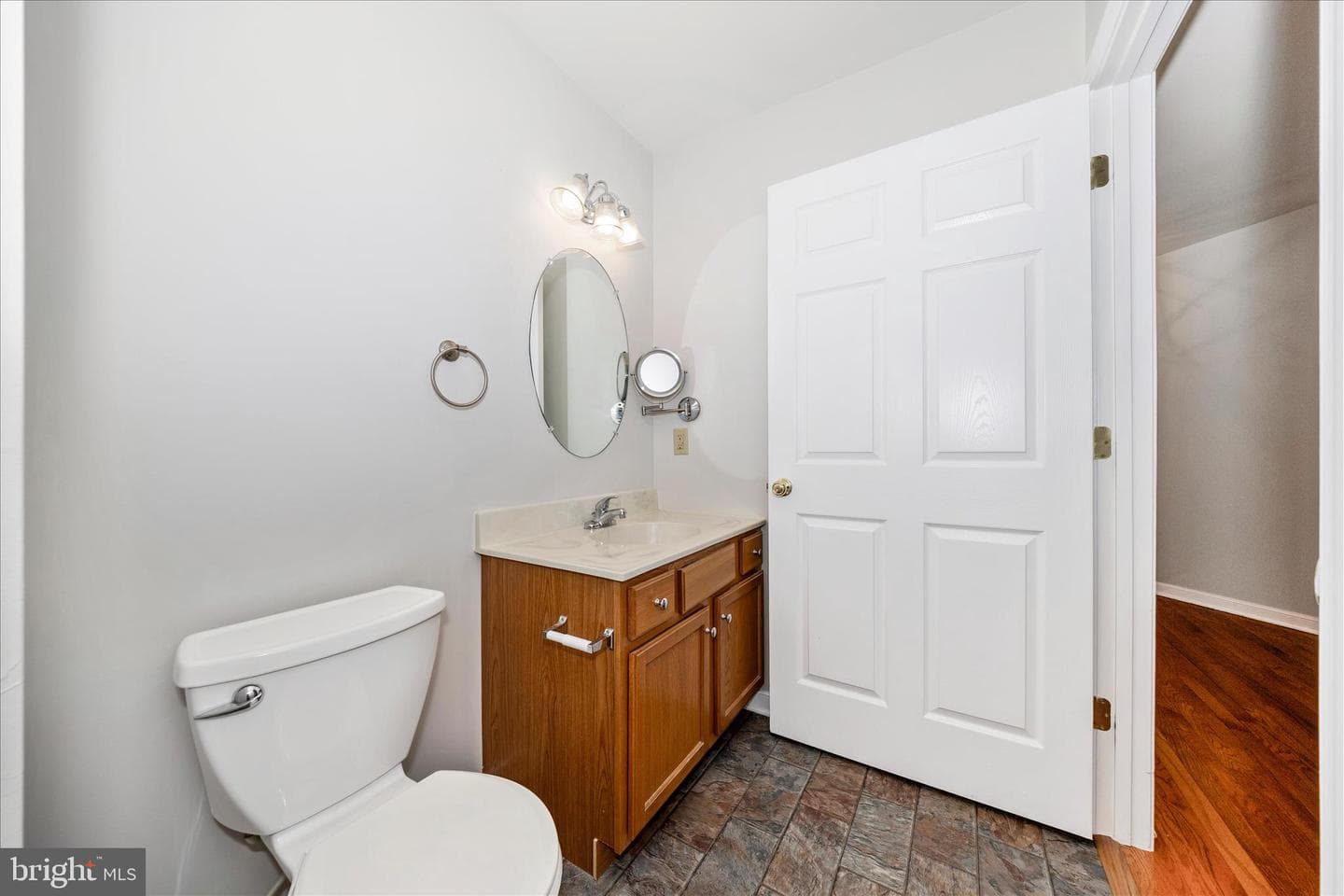 17817 Sherman Avenue photo 39