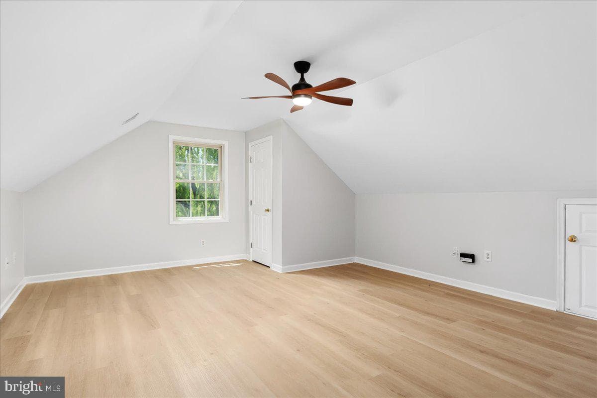 20407 Kings Crest Boulevard photo 20