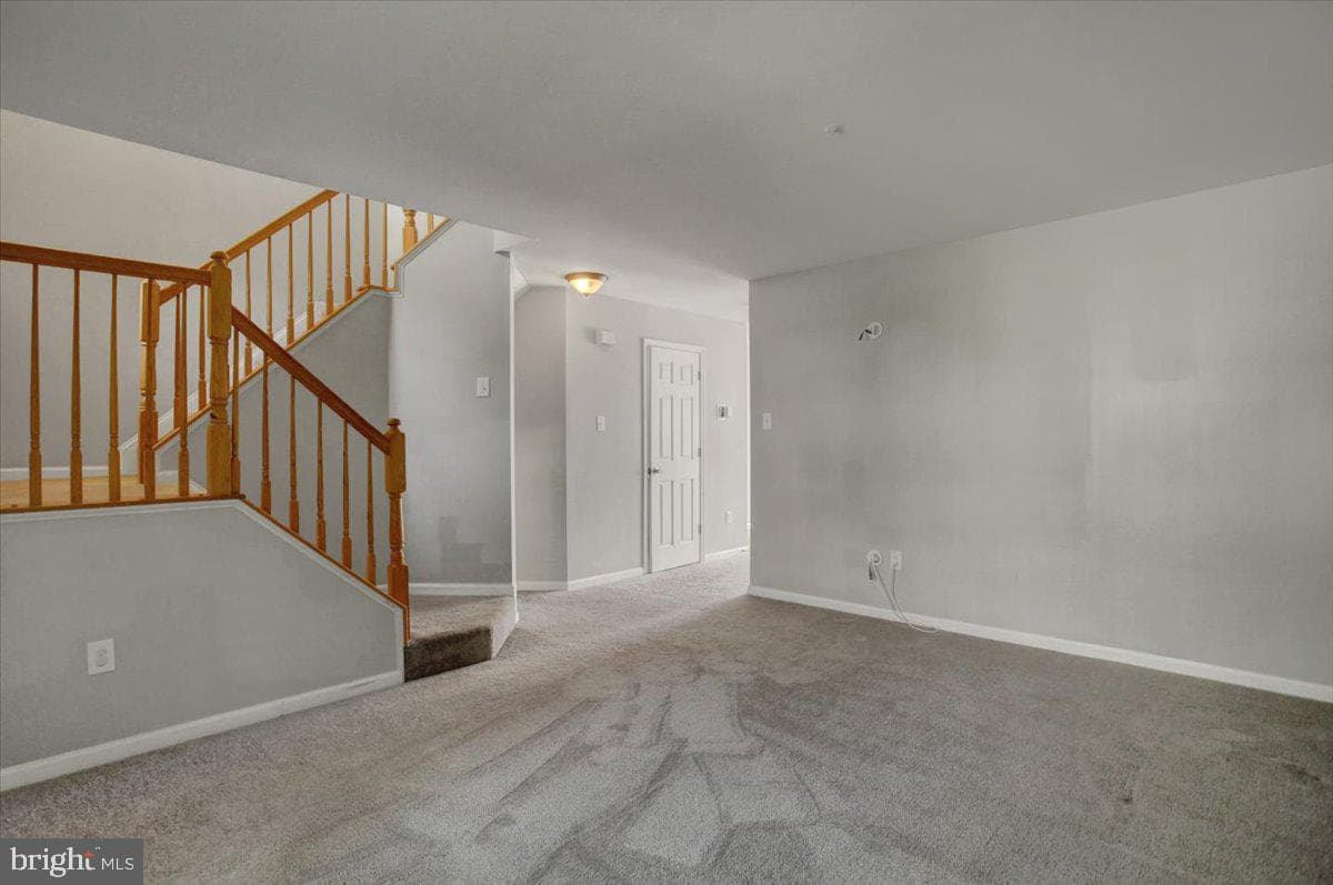 1153 Lindsay Ln photo 15
