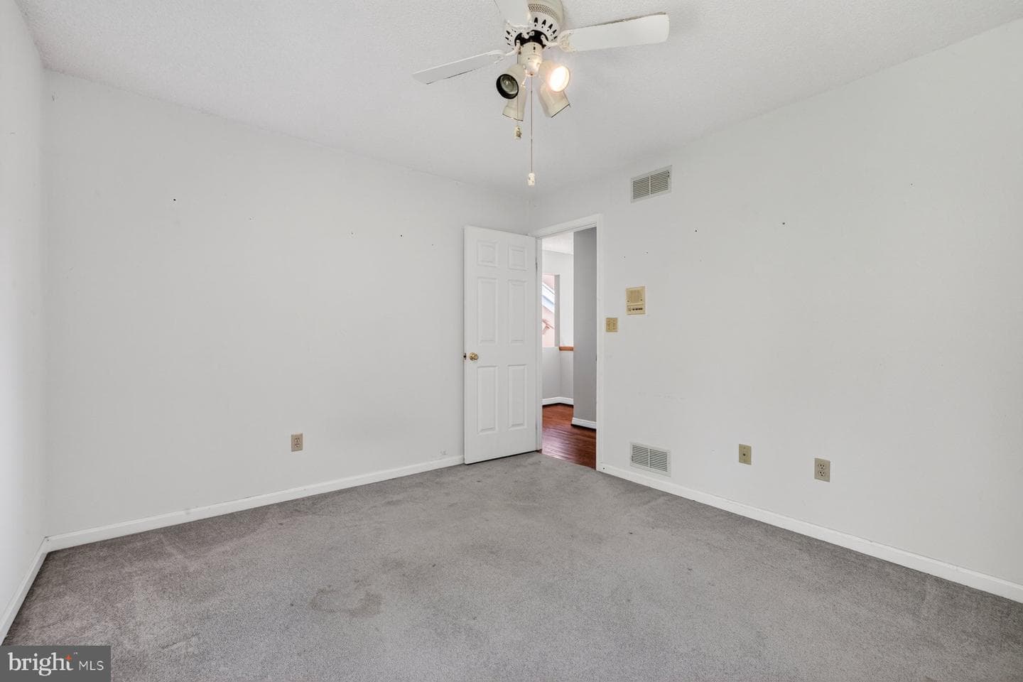 20001 Cherry Hill Cir photo 29