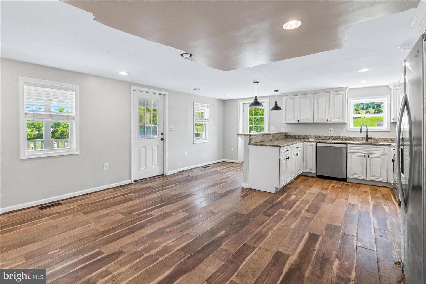 20219 Locust Grove Road photo 9