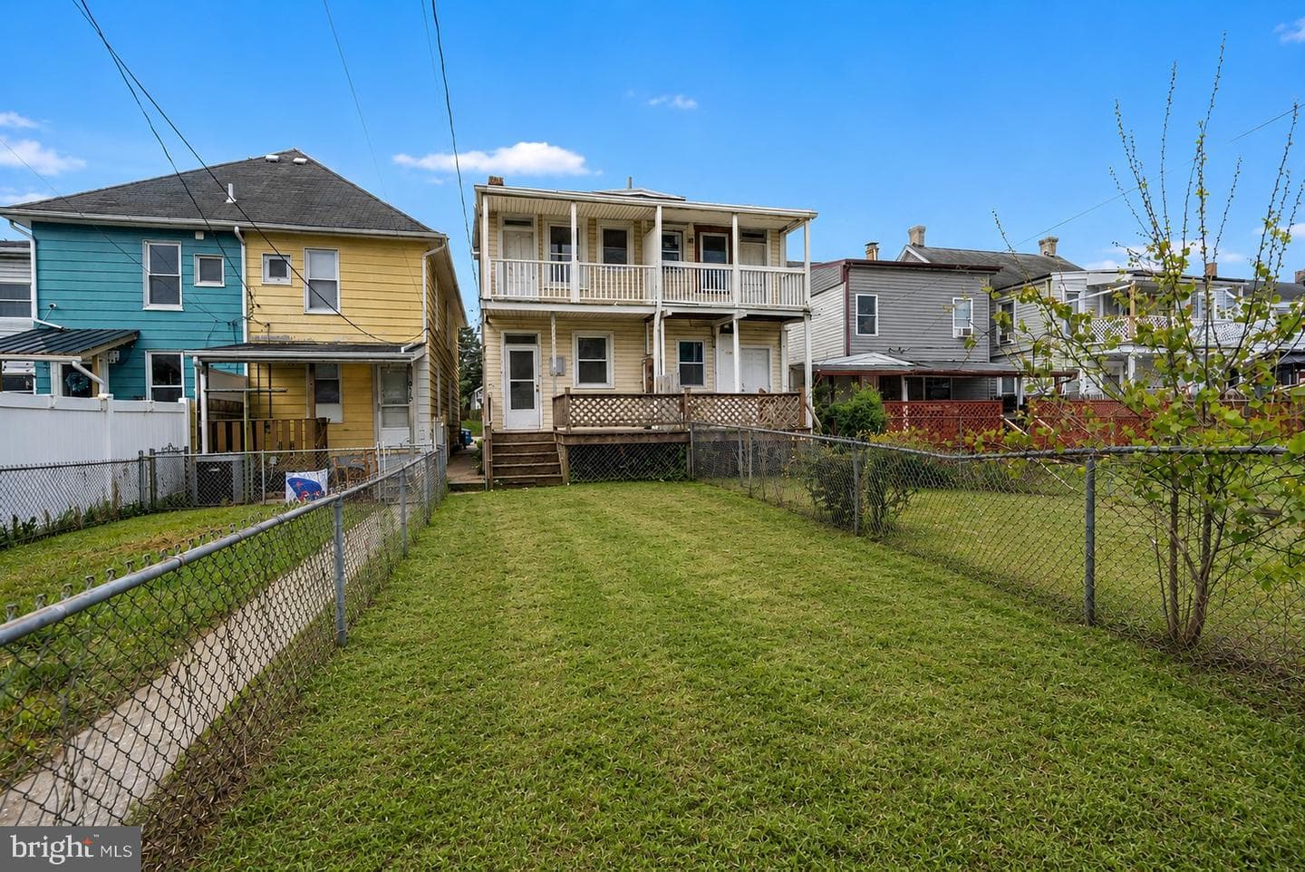 916 Salem Avenue photo 3