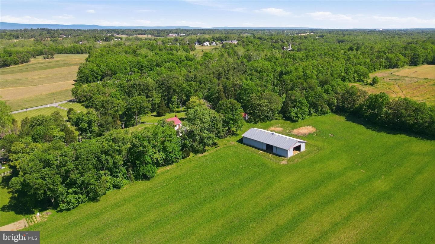8805 Reichard Road photo 68
